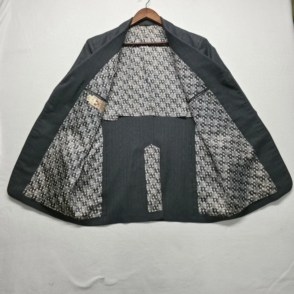 Vintage‎ Western Ranchman Outfitters Men's Gray Striped Western Blazer Size 44L